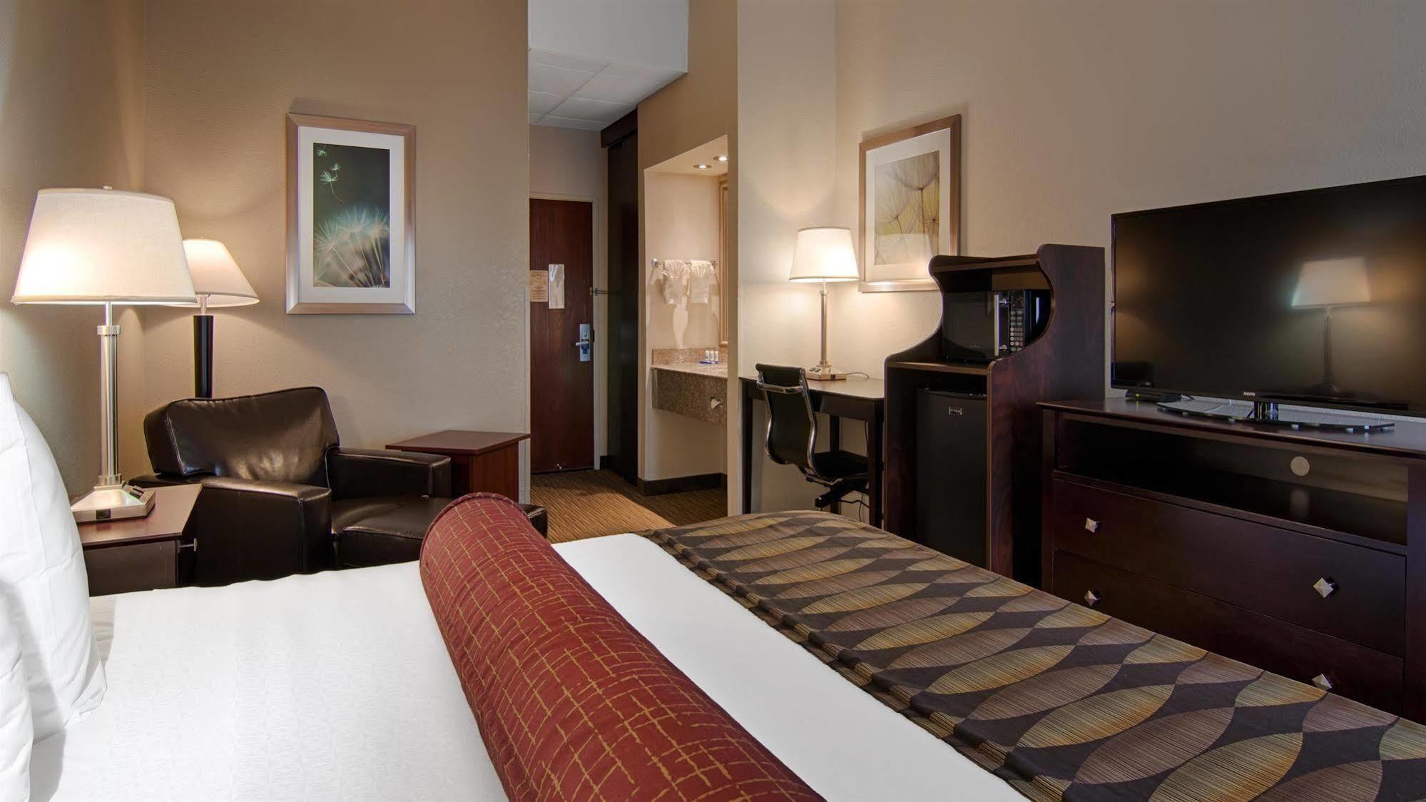 Best Western Plus O'hare International South Hotel