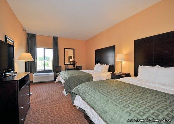 Western O'hare International South 3*